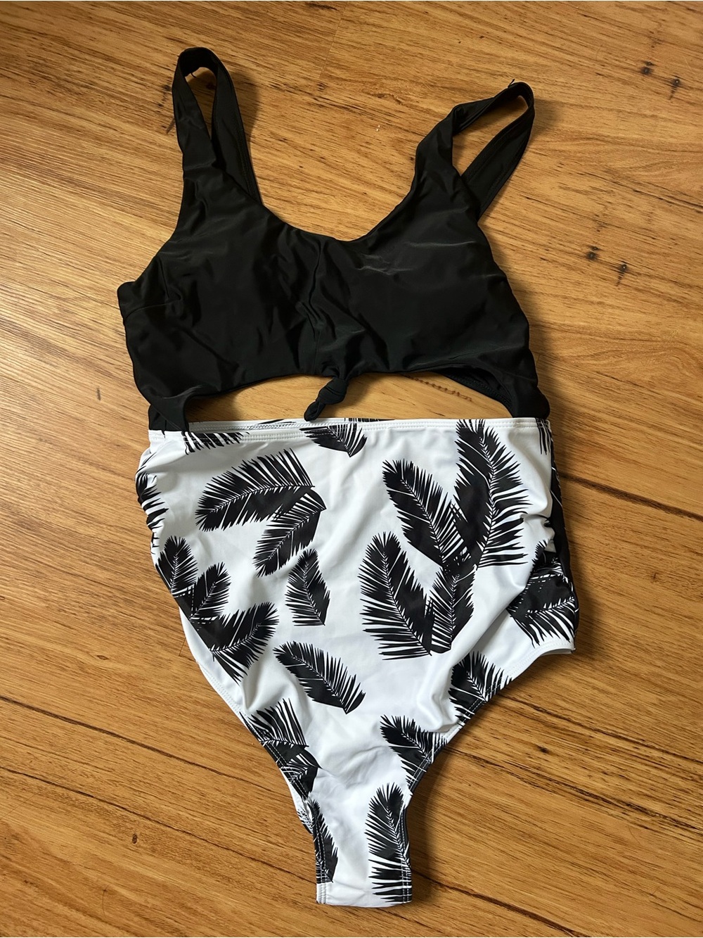 Cupshe Black & White Palm Print Cutout One-Piece Maternity Swimsuit